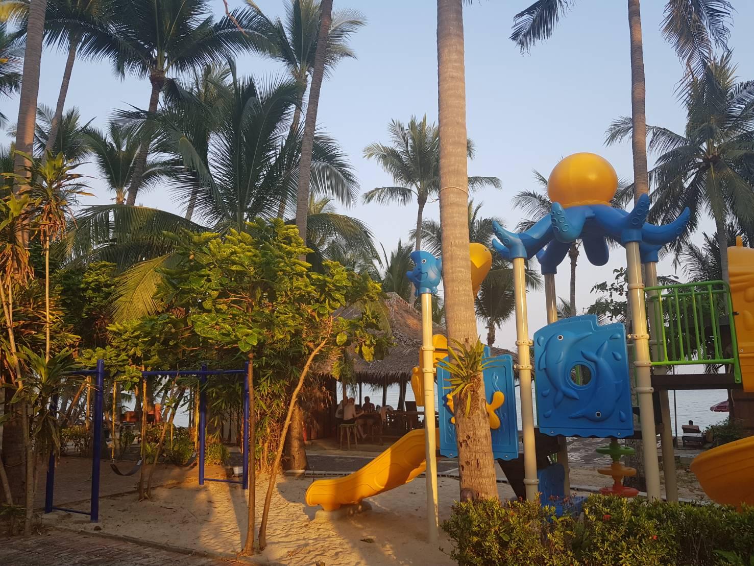Astrococo Beach Resort By Coconut Beach Lamaj-part Kültér fotó