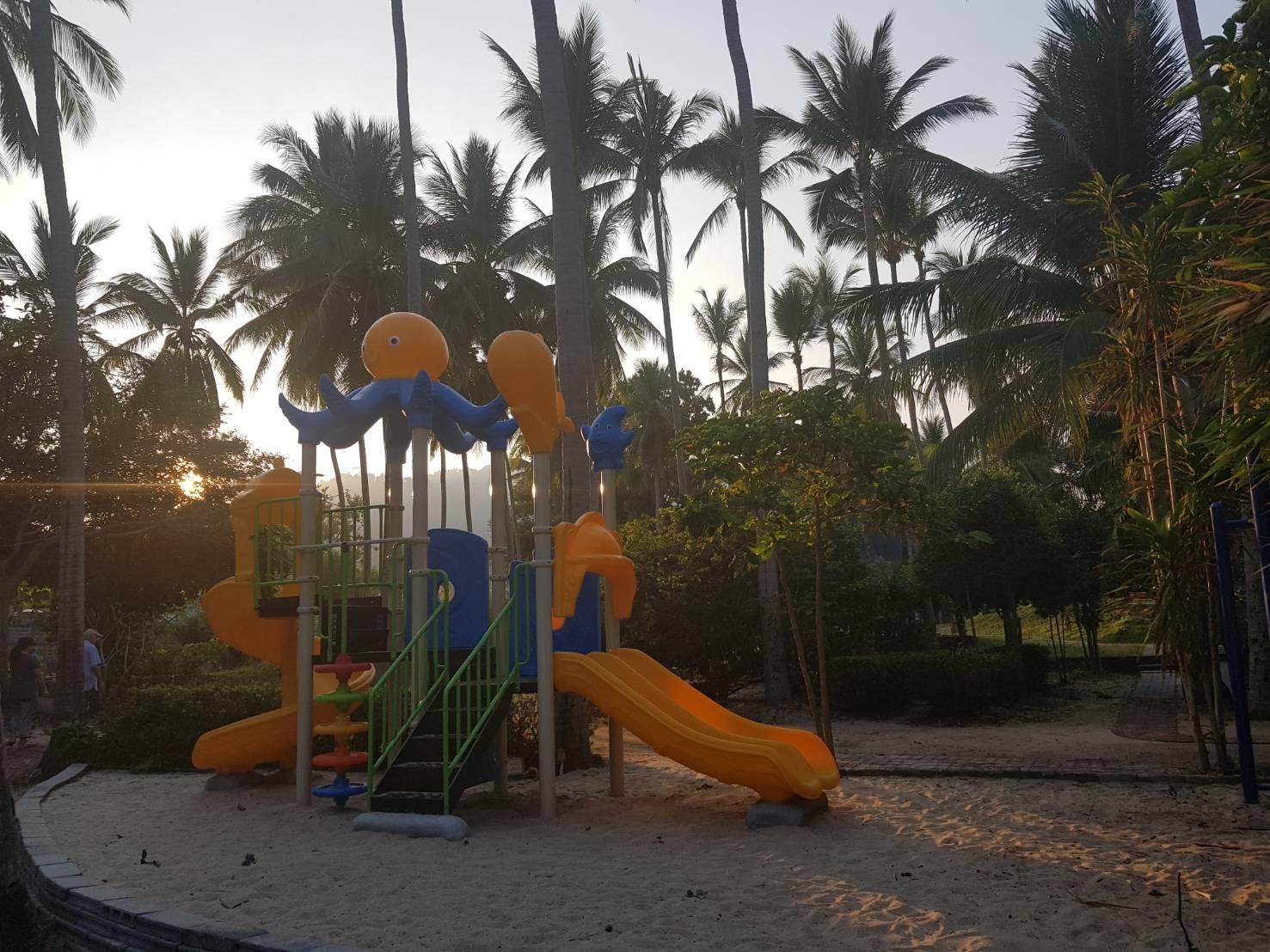 Astrococo Beach Resort By Coconut Beach Lamaj-part Kültér fotó